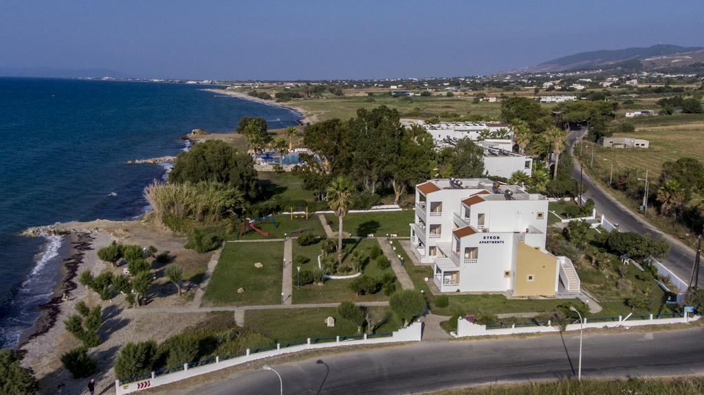 Byron Apartments Тігакі Екстер'єр фото