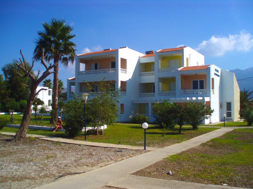 Byron Apartments Тігакі Екстер'єр фото