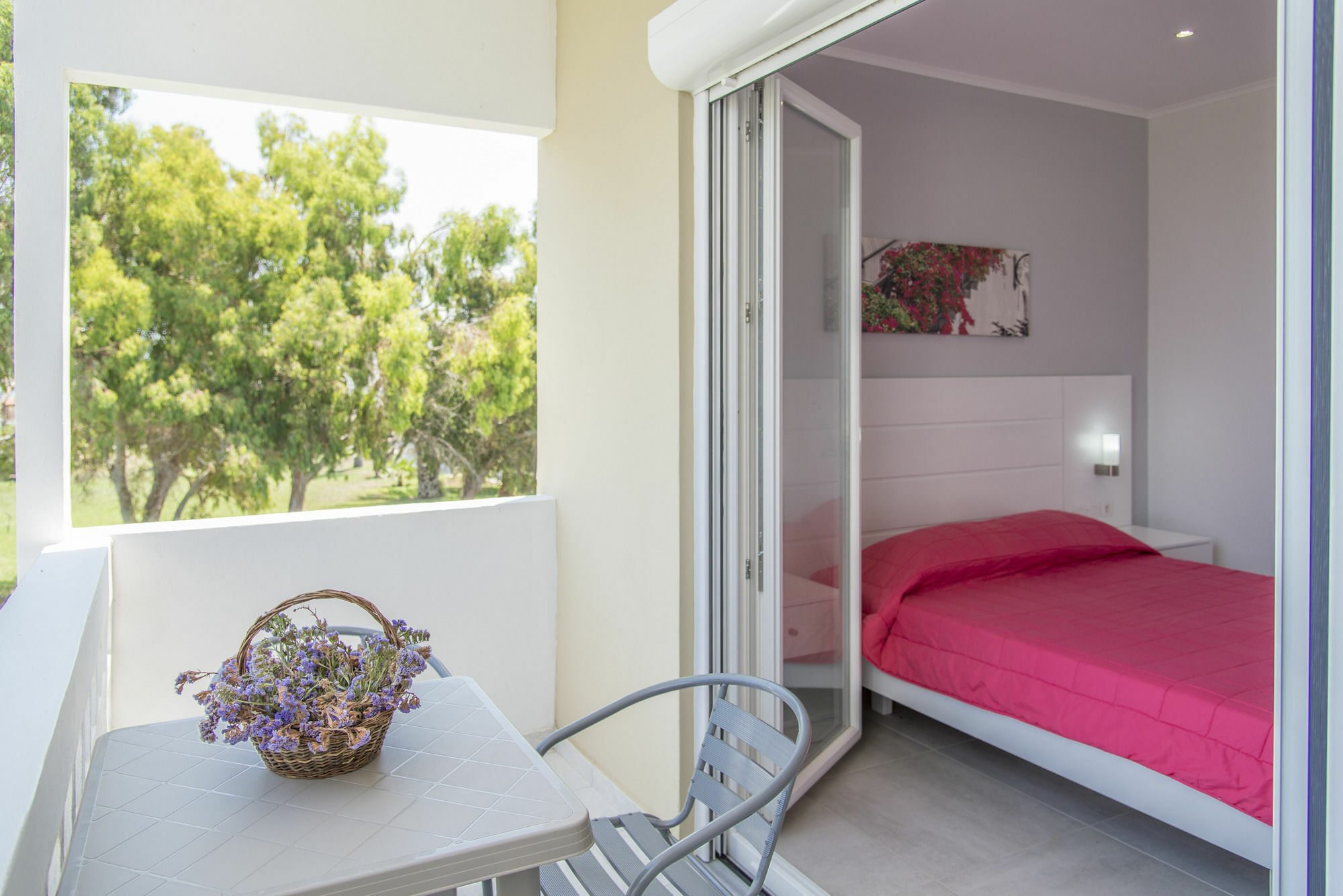 Byron Apartments Тігакі Екстер'єр фото